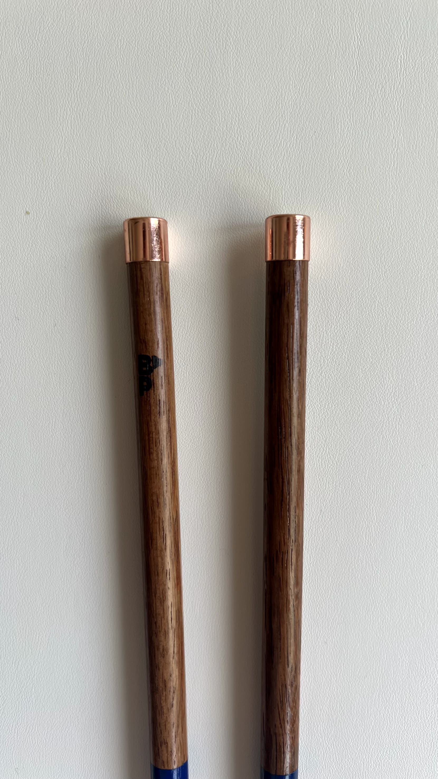 bespokepars-special-offer02-blau-rot-kappen